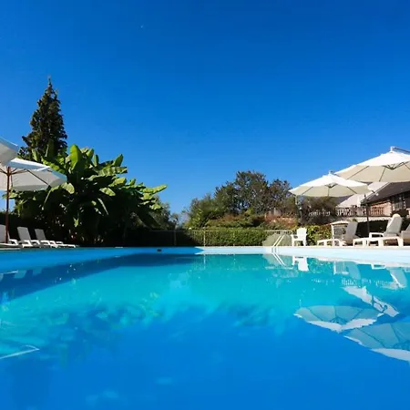 De 8 Avec Piscine Privee Jardin Amenage Et Wifi A De Bosdarros