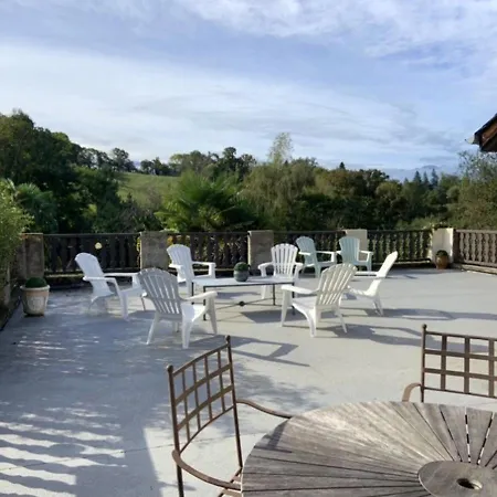 Βίλα Spacieuse A Avec Piscine Privee *