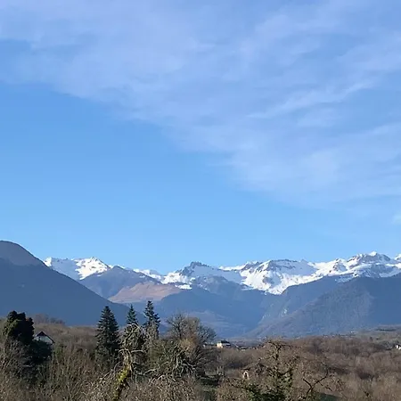 Spacieuse A Avec Piscine Privee