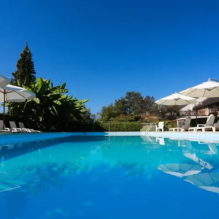 Spacieuse A Avec Piscine Privee