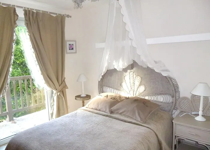 Вилла Spacieuse A Avec Piscine Privee