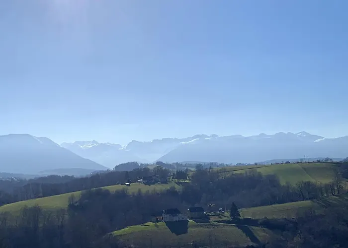 Spacieuse A Avec Piscine Privee