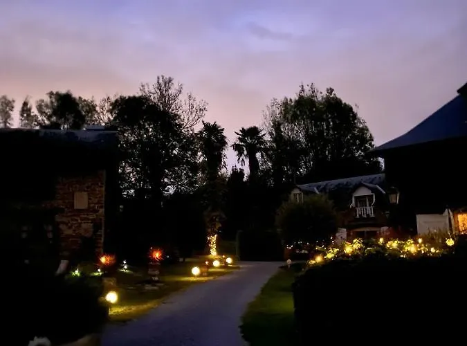 Вилла Spacieuse A Avec Piscine Privee